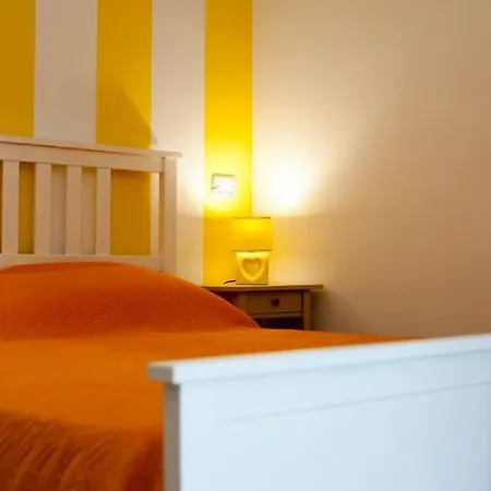 O' Paese E Masaniello Nápoly