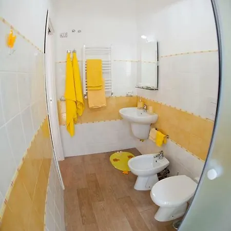 Bed & Breakfast O' Paese E Masaniello Napels