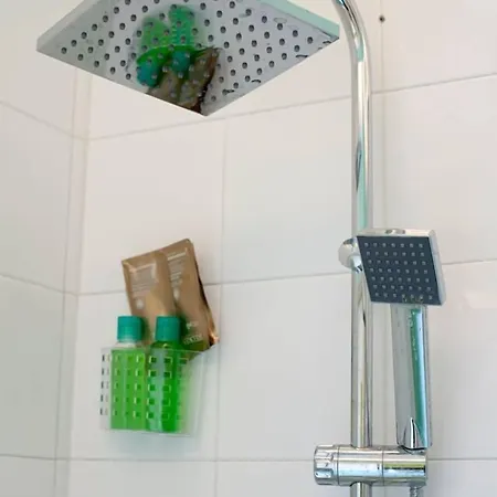 O' Paese E Masaniello 4*