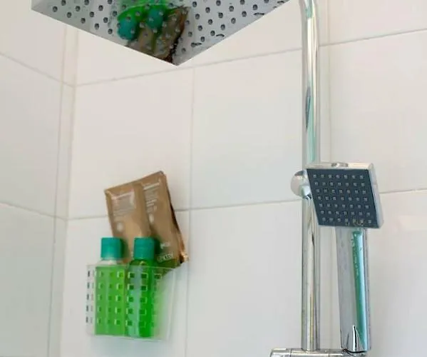 O' Paese E Masaniello 4*